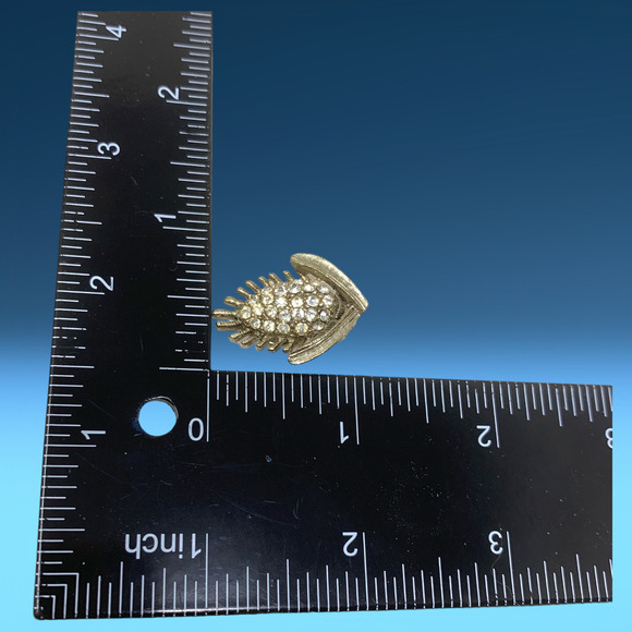 Vintage 1960s Clear Crystal Silver Tone Abstract Floral Earrings Clip On Couture - Picture 4 of 5